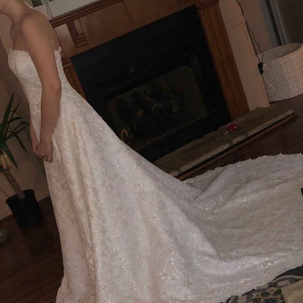 Wedding dress size 6 - Picture 1 of 6